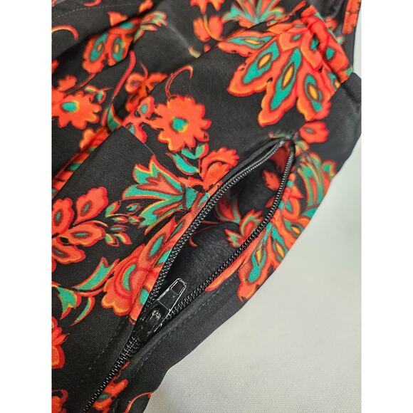 Sag Harbor Black Red Teal Floral Pattern Front Wrap Dress Size 10 - Picture 10 of 14
